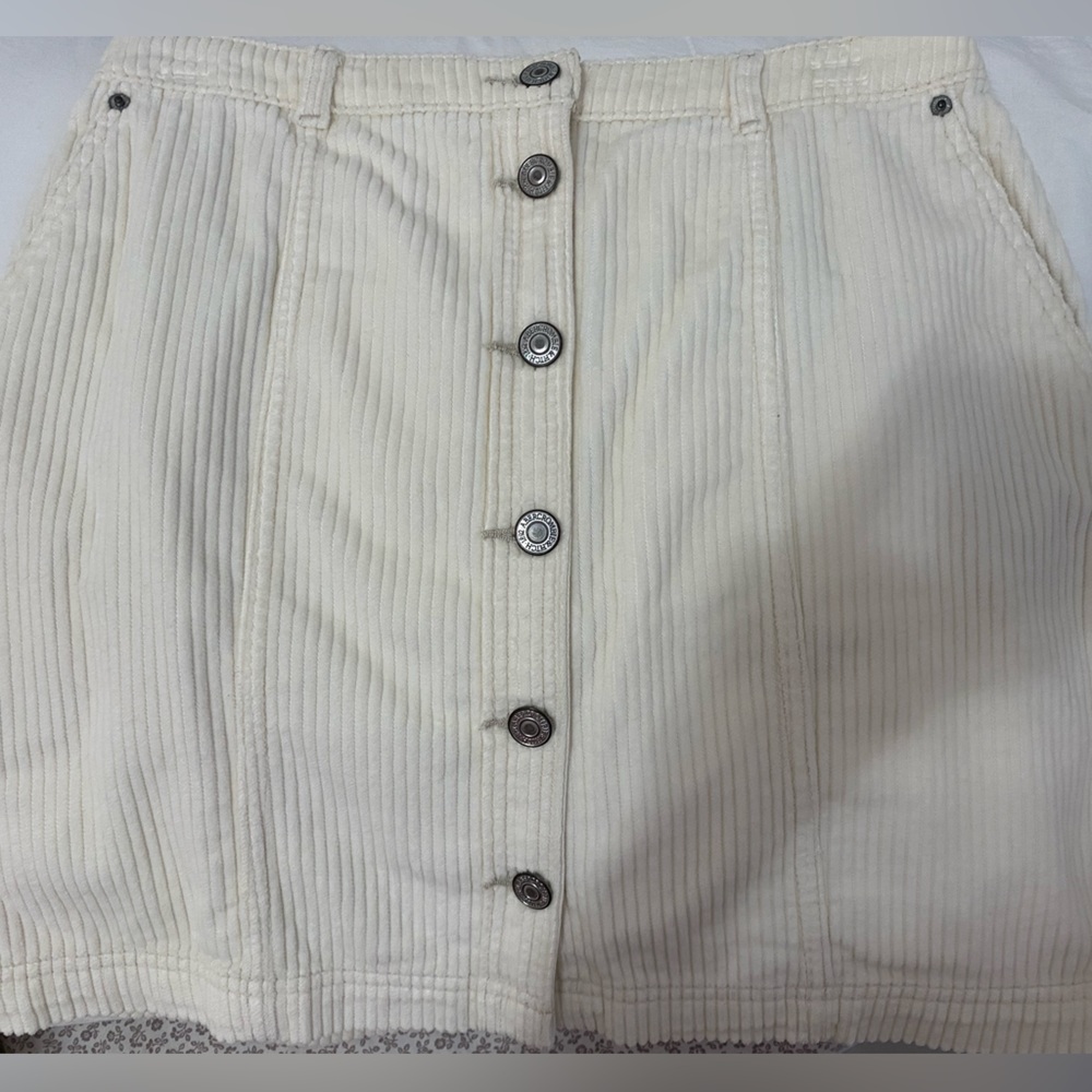 Abercrombie cream-colored corduroy skirt